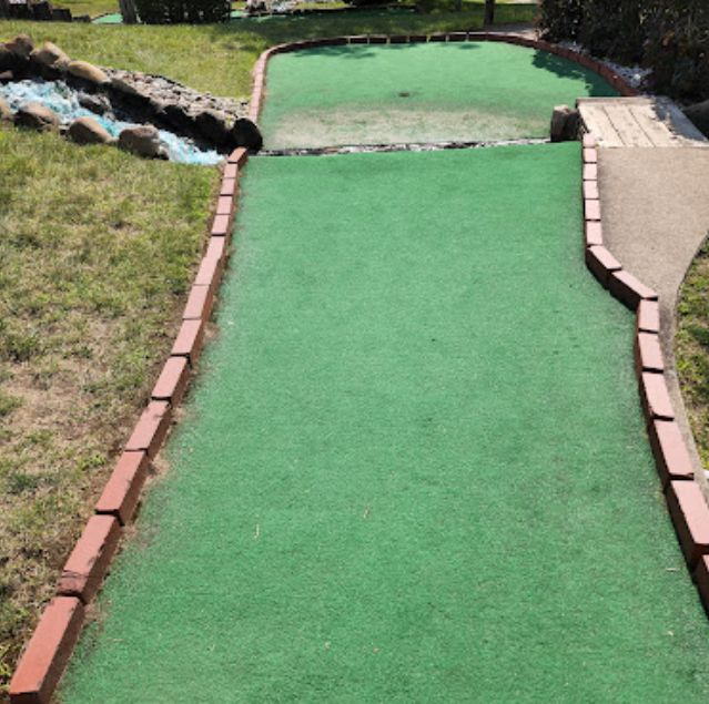 Ogemaw Lanes & Lounge (Beeman Lanes) - Putt-Putt (newer photo)